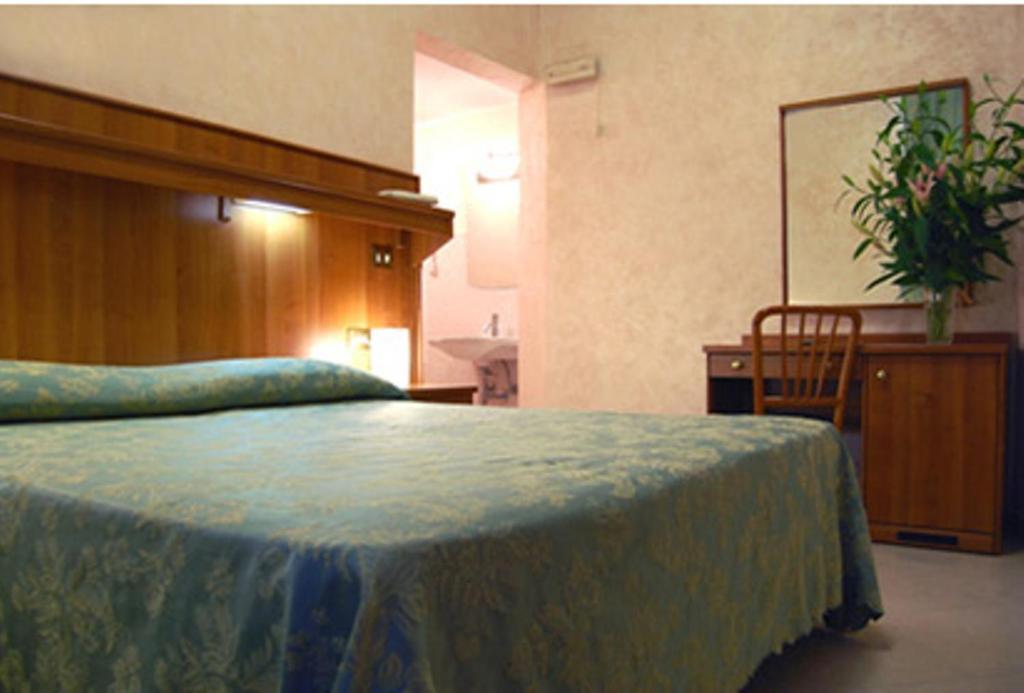 Hotel Papa Germano โรม ภายนอก รูปภาพ