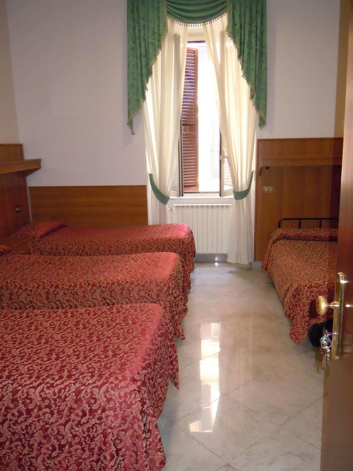 Hotel Papa Germano โรม ภายนอก รูปภาพ